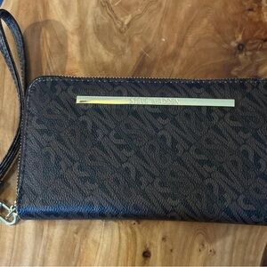 Steve Madden Black and Brown Wristlet